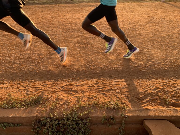 ¿CÓMO SER CORREDOR KENIANO Y BLANCO?